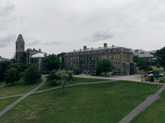 main_img
